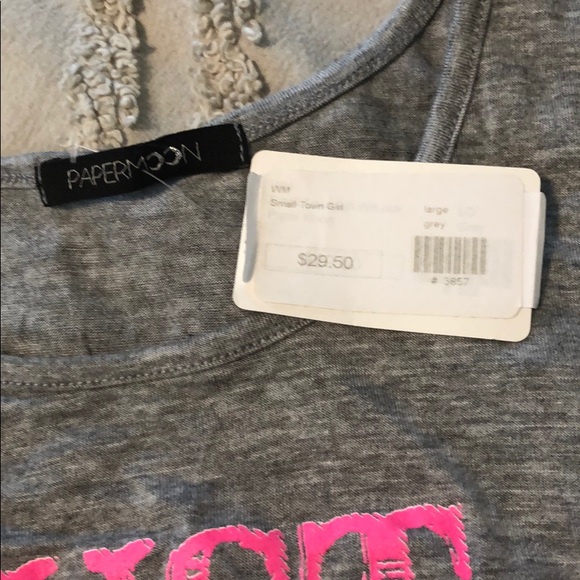 NWT Tee - Size Large girls/Small women’s - Picture 3 of 3